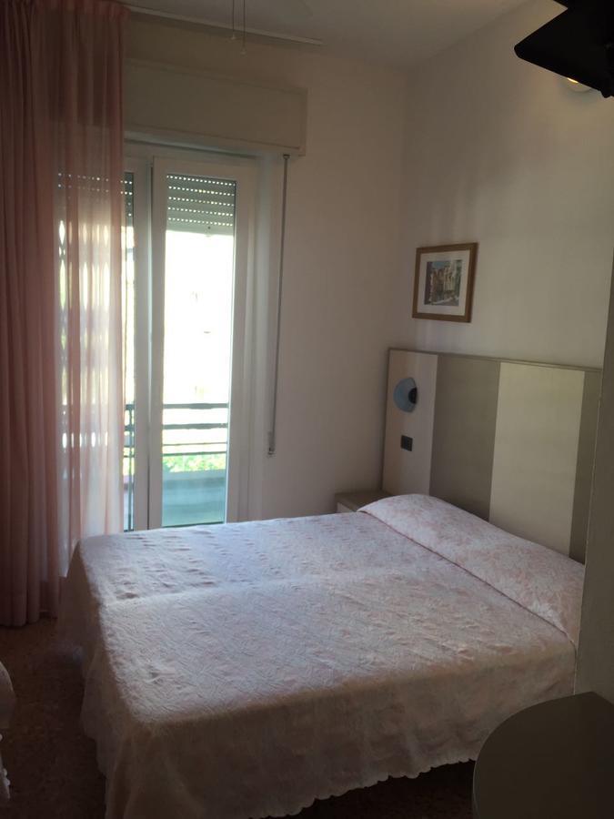 Hotel Barbiani Rimini Zewnętrze zdjęcie